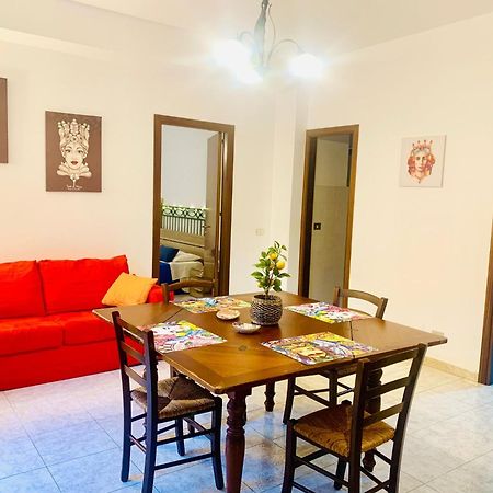 Apartamento A Un Passo Dal Massimo 1 Palermo Exterior foto